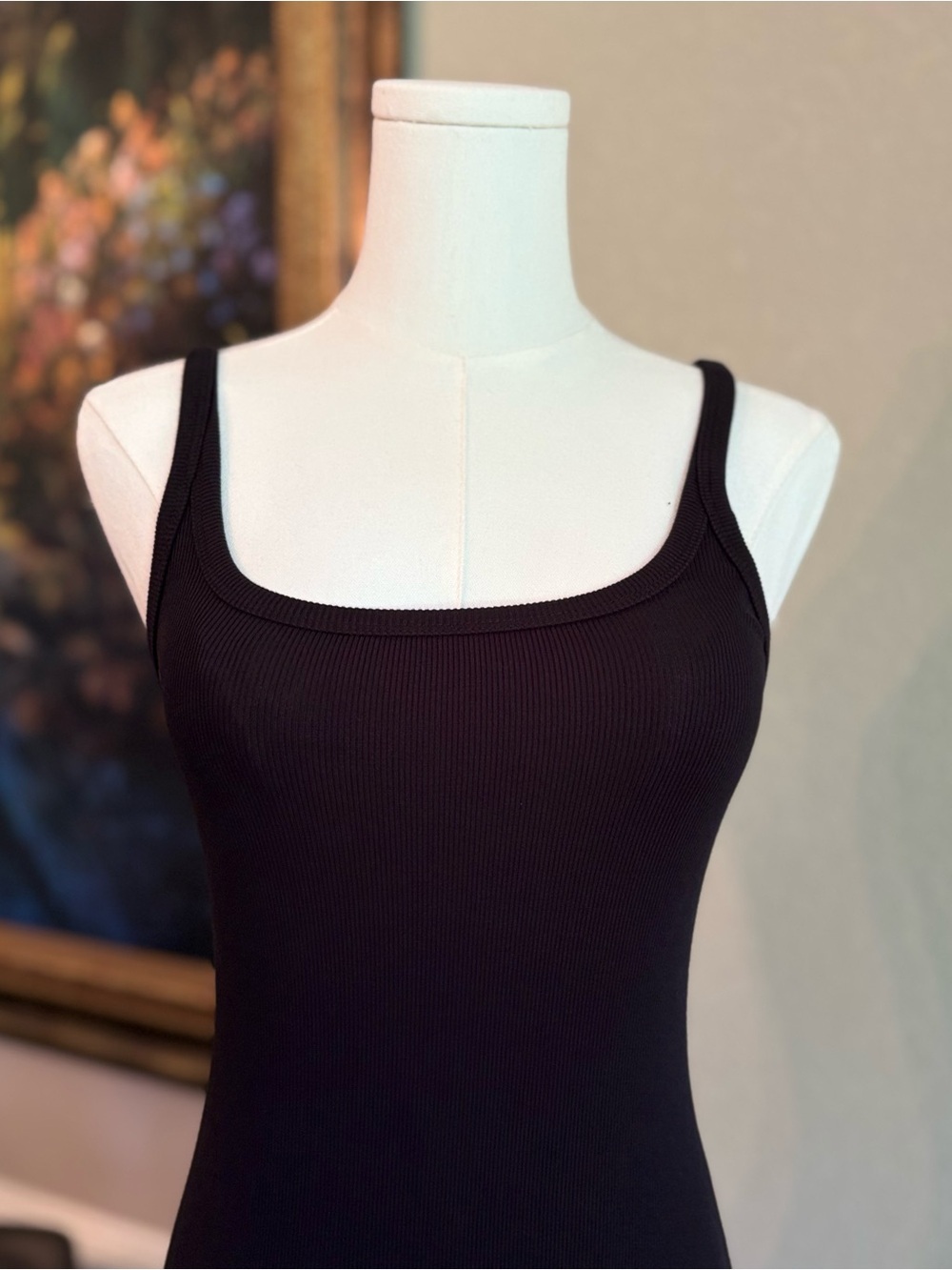 Classic Black Scoop Neck Maxi Dress - Picture 3 of 9